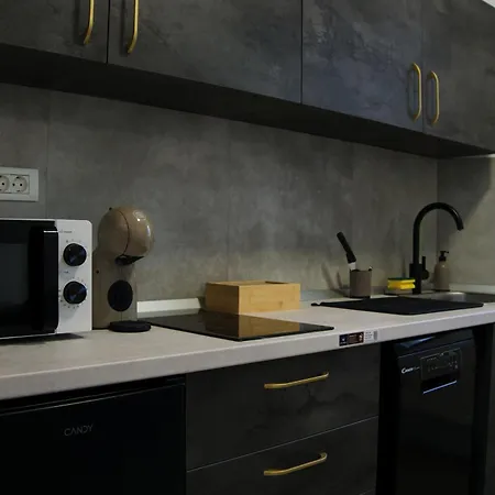 Velaris Downtown Retreat-3